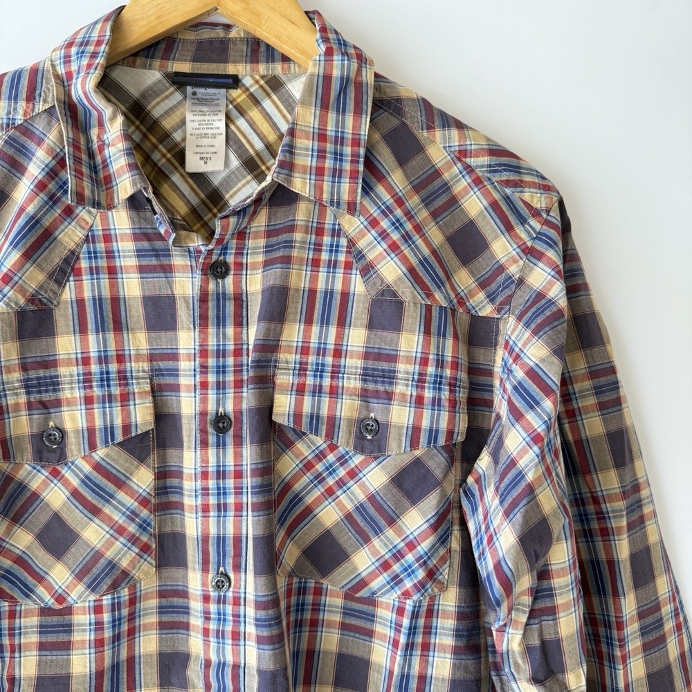 Patagonia Long Sleeved Good‎ Shirt Men's Medium Tan/Blue Plaid Button 52250